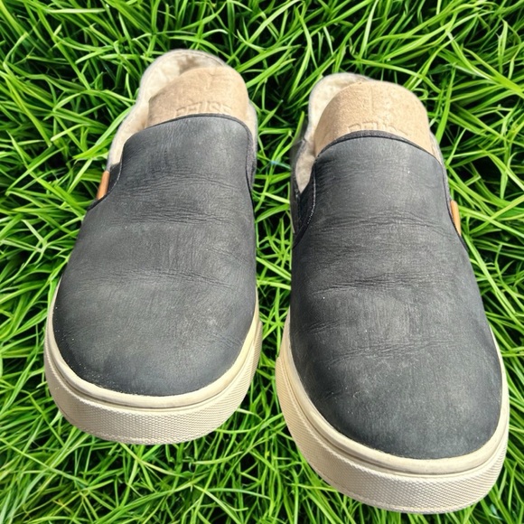 OluKai Women's Black and Tan Loafers - Picture 7 of 7